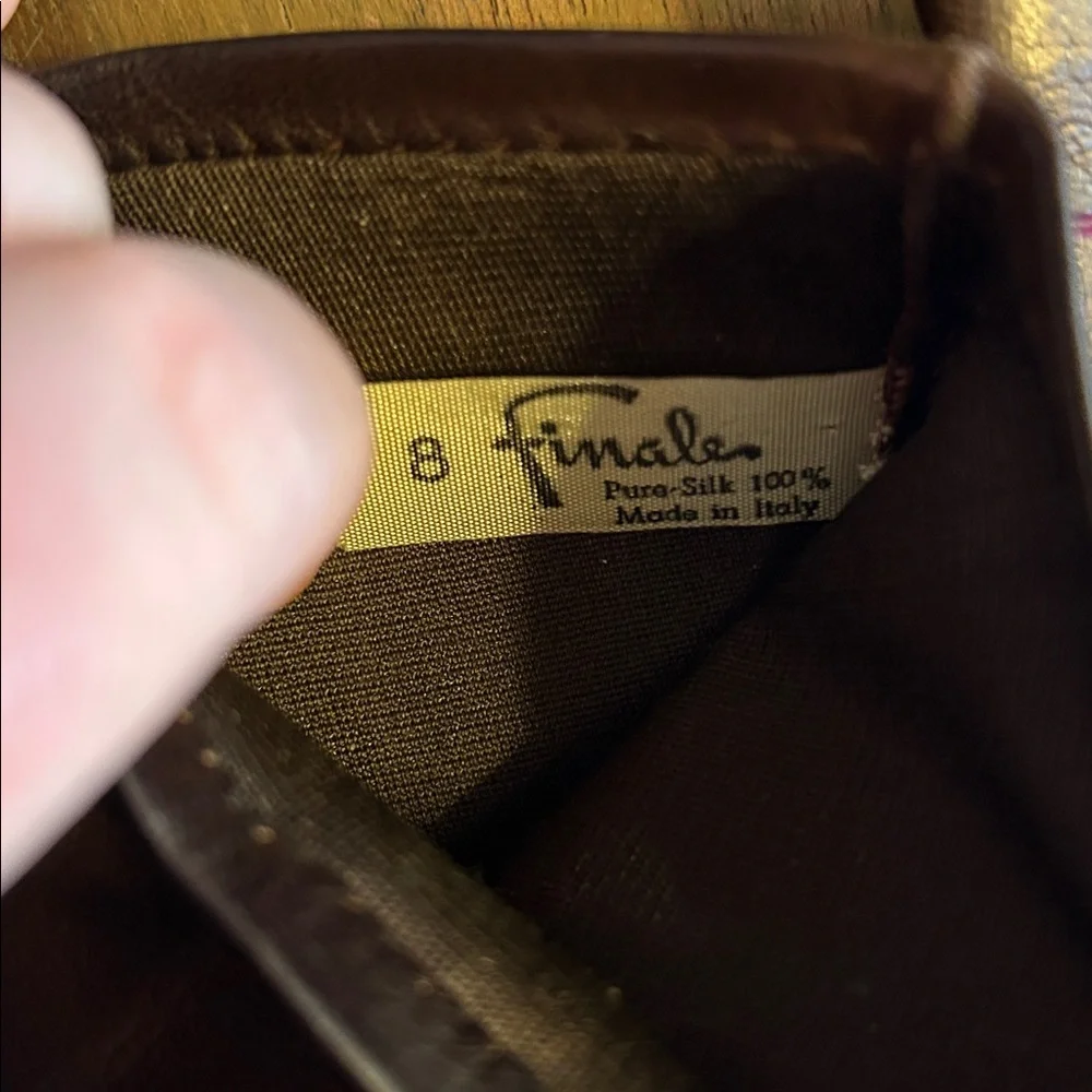 Finale Vintage Long Brown Leather Gloves - Picture 2 of 5